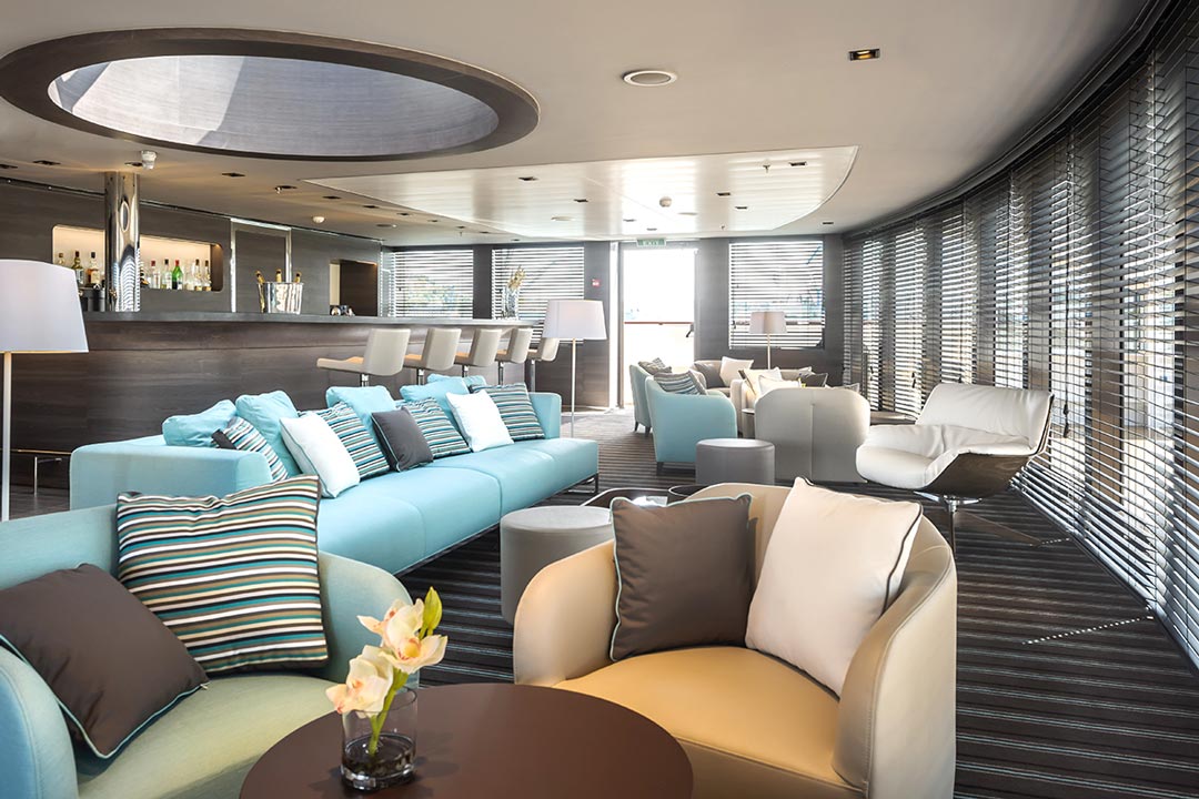 Panoramic Lounge